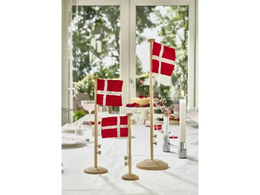 Celebrate Flagstang 28 cm Natur Eg