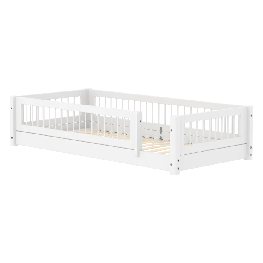 Flexa Montessori seng 90x200cm - tremmesider og sengehest (tremmer)
